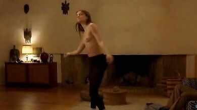 Dans Paris scene 2