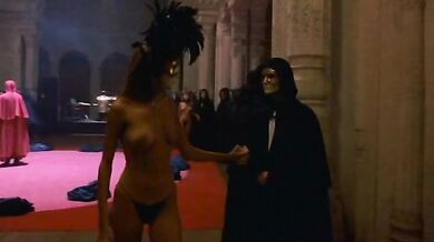 Eyes Wide Shut scene 5