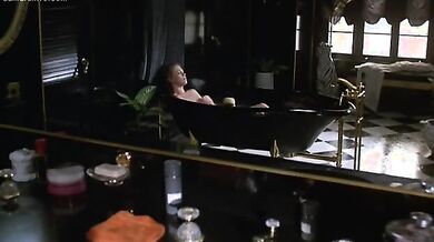 Body Heat scene 8