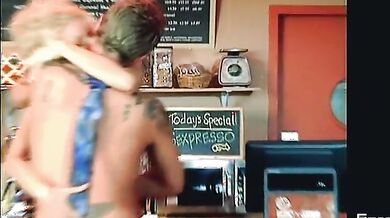 Zack and Miri Make a Porno scene TWO