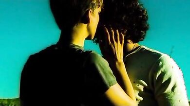 Domino (2005) scene 3