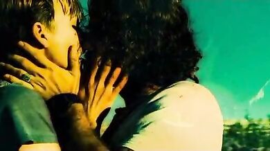 Domino (2005) scene 3
