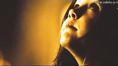 Domino (2005) scene 4