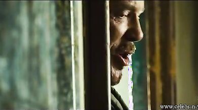 Domino (2005) scene 9