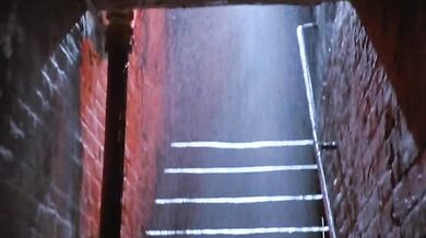 Nine 1/2 Weeks scene 6