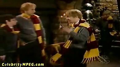 Lindsay Lohan Looks Hot as Hermione from Harry Potter in Saturday Night Live