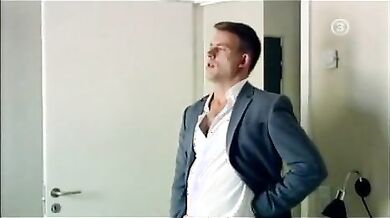 Maj & Charlie scene 3