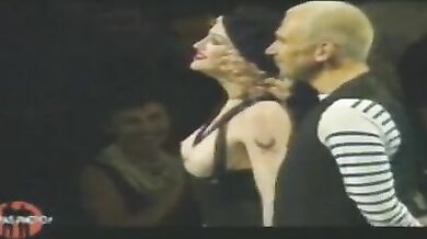 Entertainment Tonight scene 15