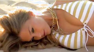 Bar Refaeli