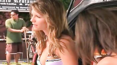The O.C. scene 16