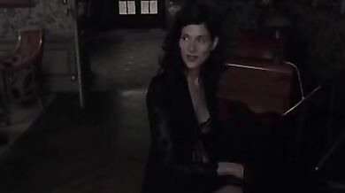 13 French Street scene 4