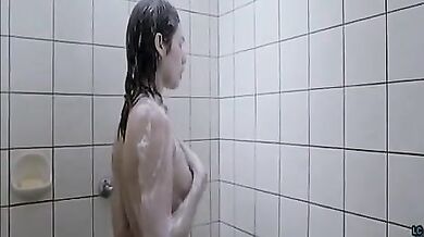 Annulaire, L' (2005)