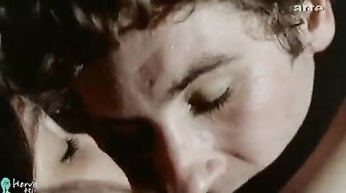 Derniere femme, La scene TWO