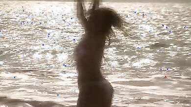 Sports Illustrated: Swimsuit 2006 scene 2