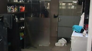 Big Brother:  Netherlands scene 4