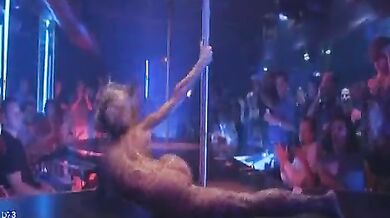 Yellow (2006) scene 5