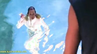 The Big Bounce scene 17