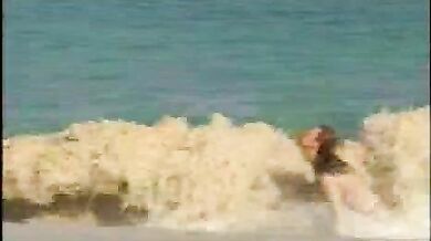 MTV Uncensored: Sports Illustrated Swimsuit Issue 2001 scene 8