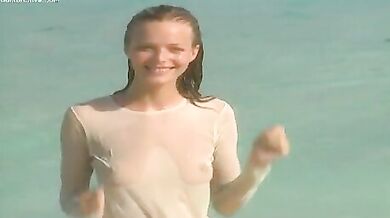 MTV Uncensored: Sports Illustrated Swimsuit Issue 2001 scene 9
